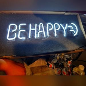 Be happy light sign